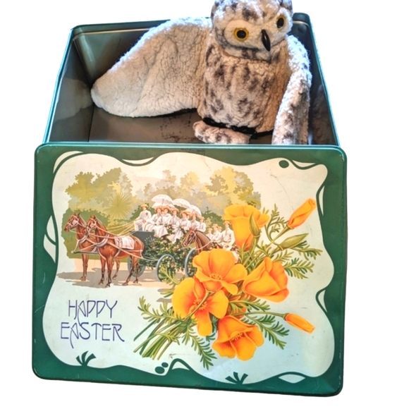 Vintage tin Easter basket bread box box Decor - Picture 2 of 16